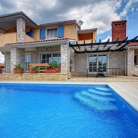 Golubovo Villa